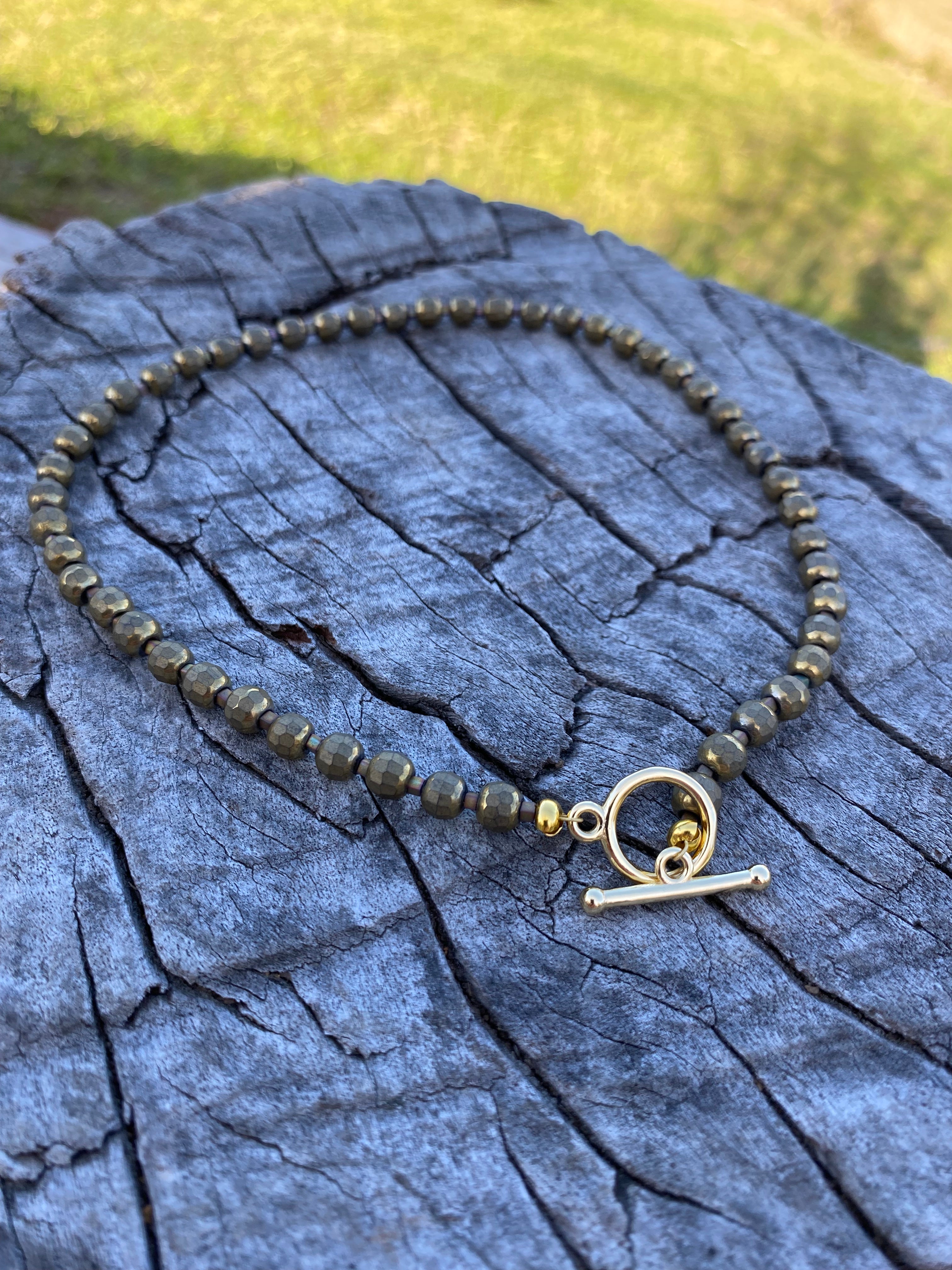 Hematite beaded choker